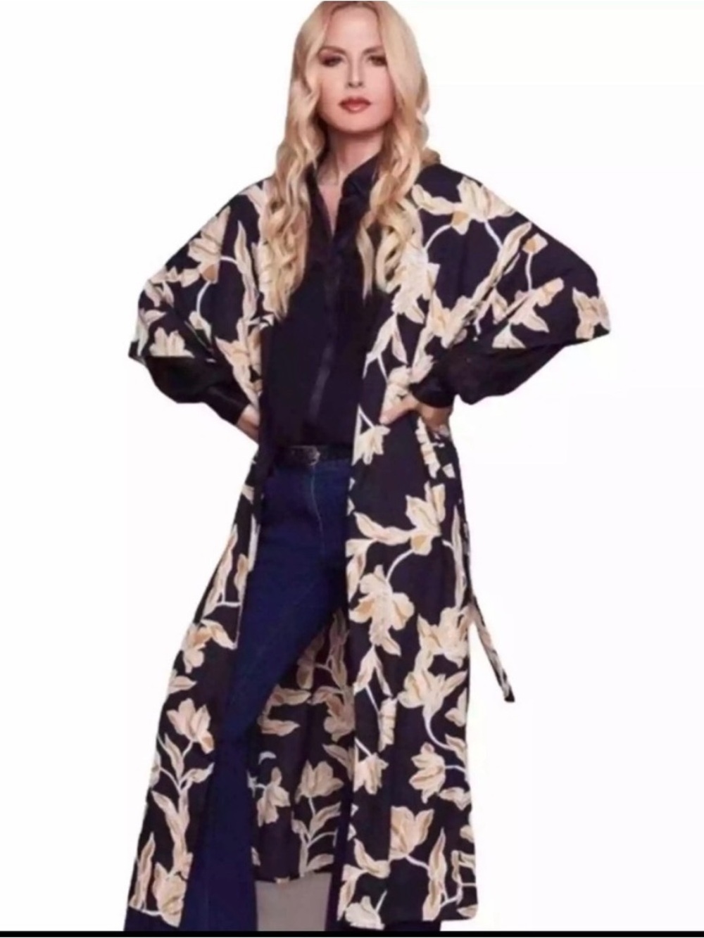 Maison Du Soir Floral Kimono Robe, Size S/M